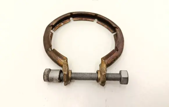BMW 2 F45 Muffler pipe connector clamp 8512137