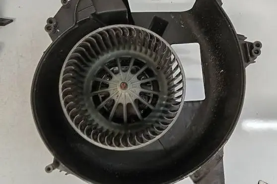 BMW 5 F10 F11 Heater fan/blower R4046