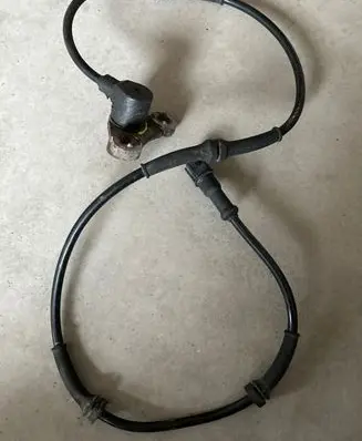 Volvo S40, V40 ABS brake wheel speed sensor 026500666