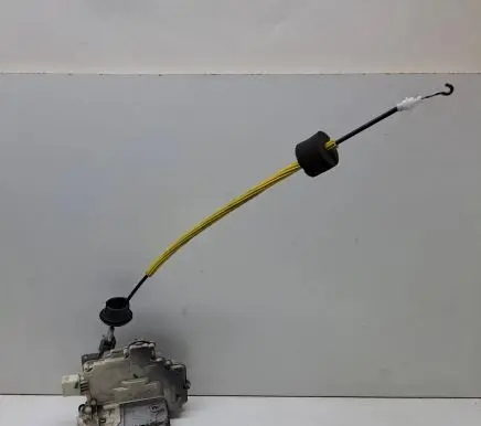 Audi A6 S6 C6 4F Rear door lock 4F0839015