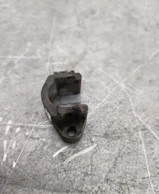 BMW 5 E60 E61 Fuel Injector clamp holder 13537787215 7787215