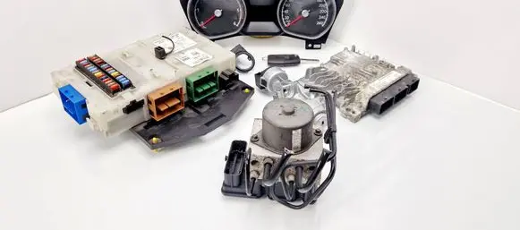 Ford Galaxy Engine ECU kit and lock set 6U7112A650KA 6M2T10849LG VP6M2F10890AA