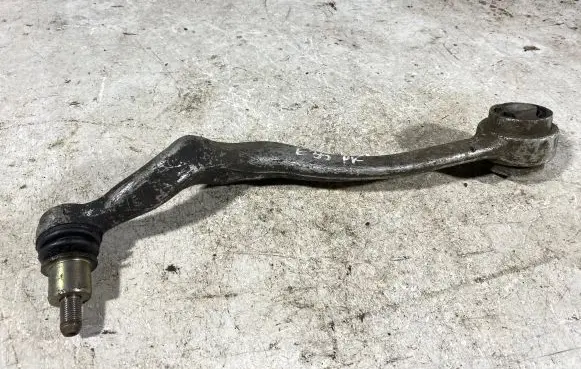 BMW 5 E39 Front control arm 1097184