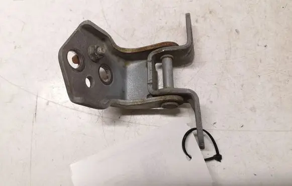 Mazda 5 Front door upper hinge