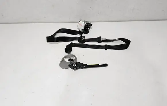 Alfa Romeo Giulia Front seatbelt 156139390 00505436250 50543625