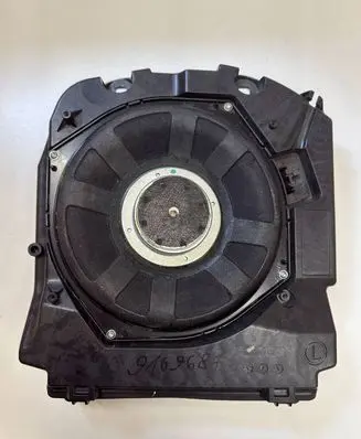 BMW 5 F10 F11 Subwoofer grill/trim 9169687