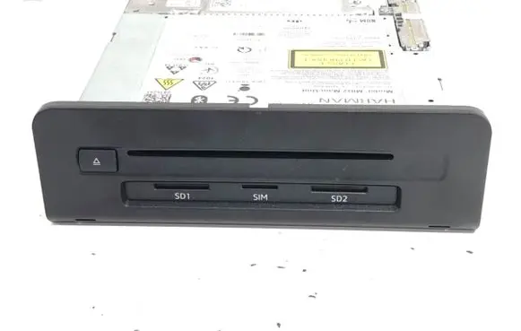 Radio/CD/DVD/GPS head unit