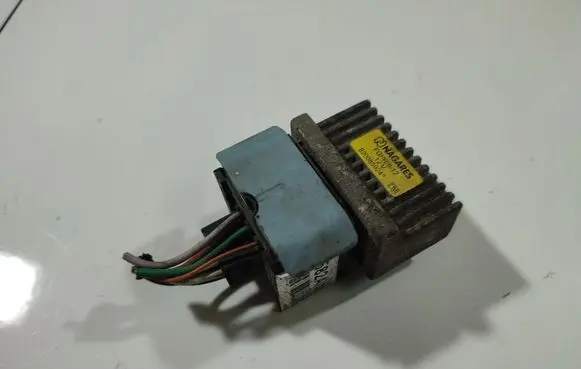 Renault Scenic III - Grand scenic III Glow plug pre-heat relay FGPR812