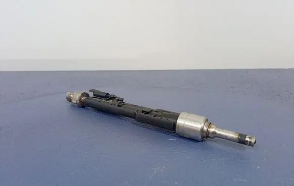 Fuel injector