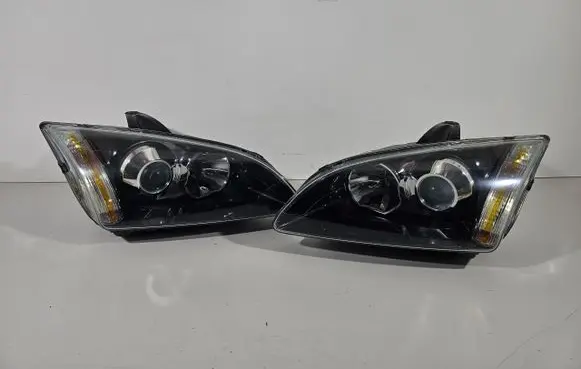 Ford Focus Headlights/headlamps set 115914022026
