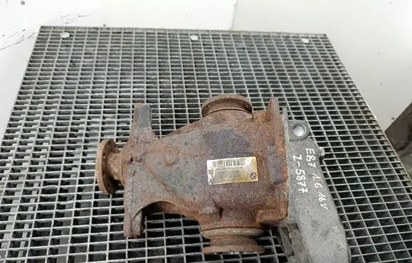 BMW 1 E81 E87 Rear differential 7519925