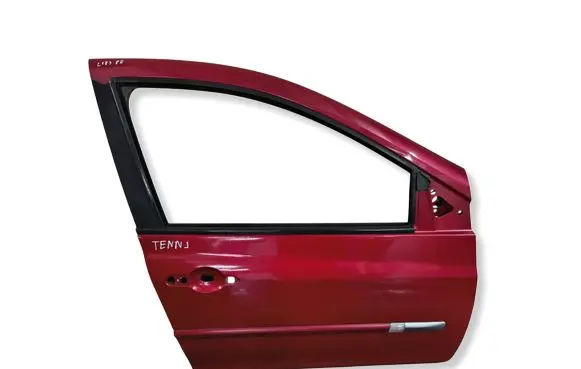 Renault Clio III Front door 
