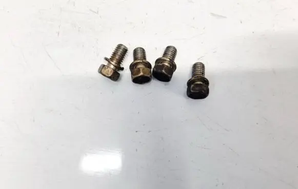 Nissan Almera Tino Nuts/bolts 