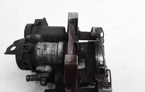Volvo XC90 Rear brake caliper 32217364