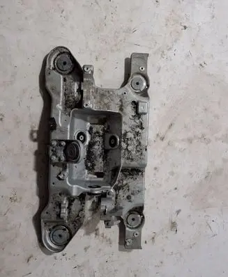 BMW i5 G60 Engine mounting bracket 5A270B2