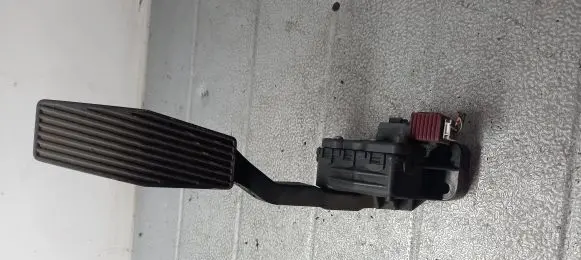 Opel Astra G Accelerator pedal position sensor 