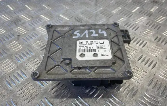 Opel Astra H Engine control unit/module 55568735 5WK9463