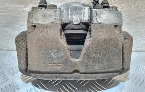 Audi A5 Sportback 8TA Front brake caliper 8K0615124B