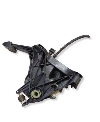Volkswagen Golf VII Clutch pedal 5Q0927810 A011214