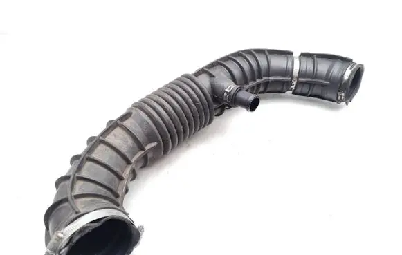 Air intake hose/pipe