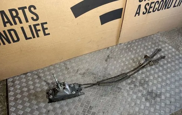 Audi A3 S3 A3 Sportback 8P Gear shifter/selector 1K0711049AS 400495AS