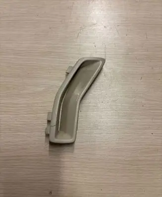 Volvo XC60 Seat belt trim 01287357