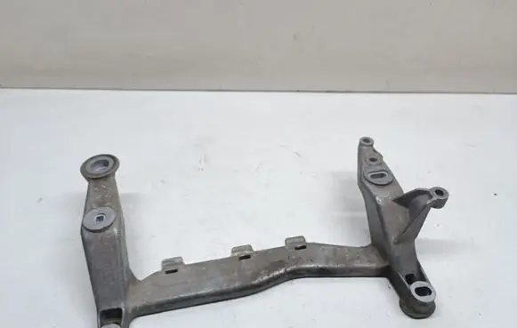 Porsche Cayenne (92A) Pneumatic air compressor holding bracket 15157400671