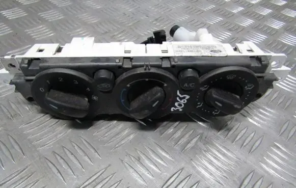 Ford Focus Climate control unit 3m5t19980ad 3m5t-19980-ad