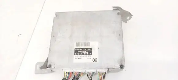 Toyota Avensis T250 Engine control unit/module 8966105821 89661-05821