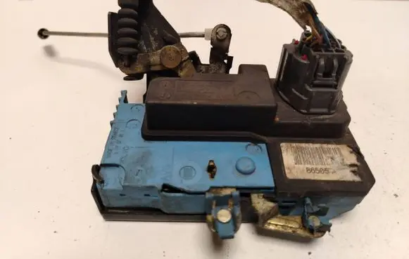 Volvo S80 Front door lock