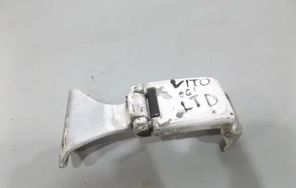 Mercedes-Benz Vito Viano W639 Rear door lower hinge
