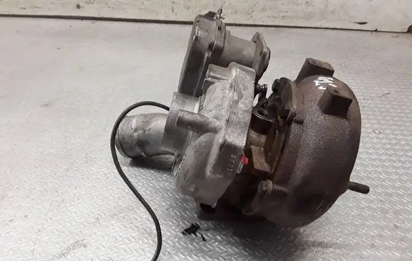 Audi A6 S6 C6 4F Turbo 059145702S