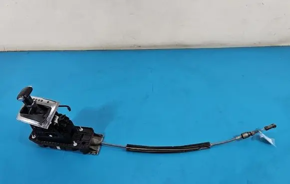 Volkswagen PASSAT B6 Gear shift cable linkage 3C1713025B IMPRK1542201