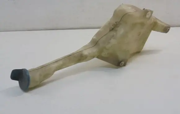Honda Civic Windshield washer fluid reservoir/tank