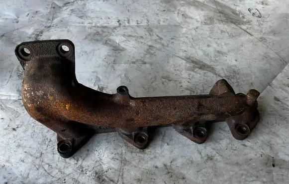 Toyota RAV 4 (XA20) Exhaust manifold