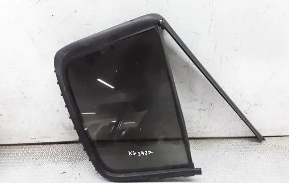 Rear vent window glass