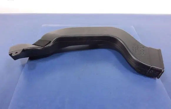 BMW X7 G07 Intercooler air guide/duct channel 7466093