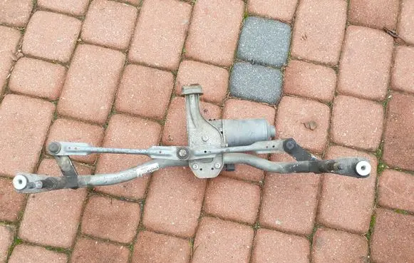 Renault Trafic III (X82) Front wiper linkage and motor 288004907R 93867984 3397021666