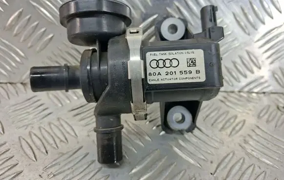 Audi Q5 SQ5 Fuel distributor 80A201559B