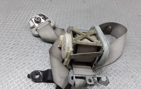 Chrysler 300 - 300C Front seatbelt P0UX52BD1AE