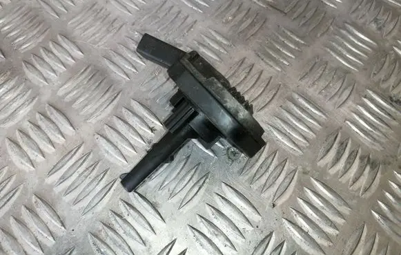 Volkswagen Golf IV Oil level sensor 1J0907660B