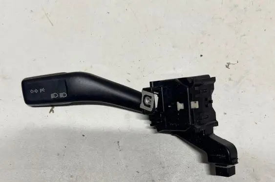 Volkswagen Golf V Indicator stalk ANP80H012A 8CB0044D