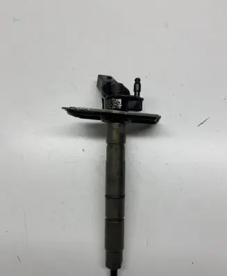 Audi A6 S6 C6 4F Fuel injector 059130277AJ 0445115054