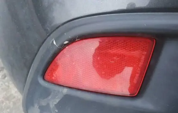 Rear tail light reflector