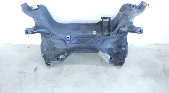 Peugeot 3008 I Front subframe