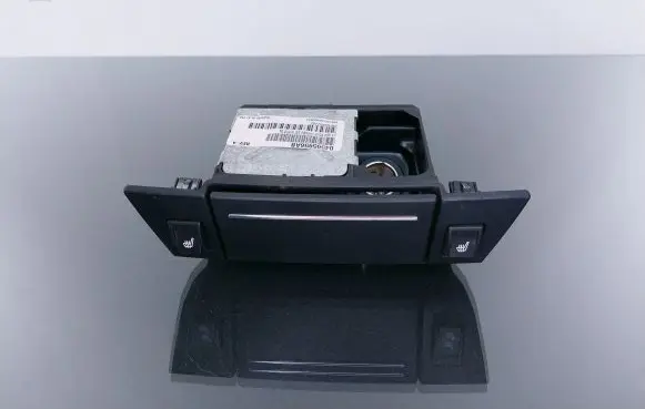 Chrysler 300 - 300C Car ashtray 04595956AB