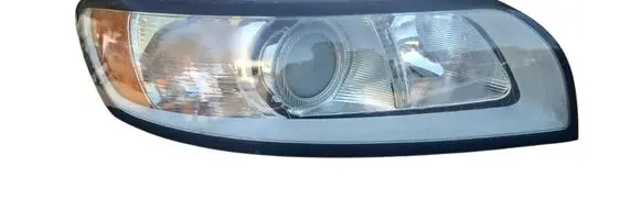 Volvo V50 Headlight/headlamp 31265701 0301237602