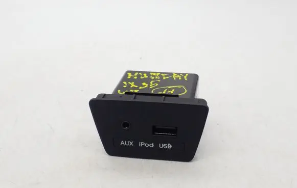 Hyundai ix35 AUX in-socket connector 961102S500 961102S500TAN
