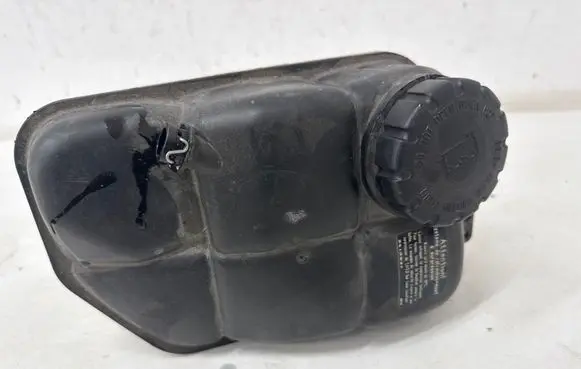 Mercedes-Benz E W211 Coolant expansion tank/reservoir A2115000049