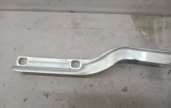 BMW 5 F10 F11 Radiator support slam panel bracket DK18885210 7583120